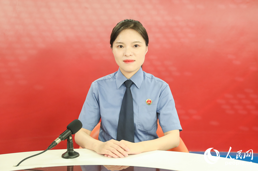 半岛·综合体育入口福州市连江县人民检察院一级检察官黄燕：在忠诚履职中绽放“检察”(图2)