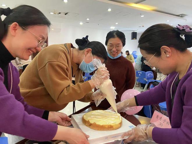 半岛·综合体育感知山东 德州市第二人民医院举行“迎三八”主题庆祝活动(图4)