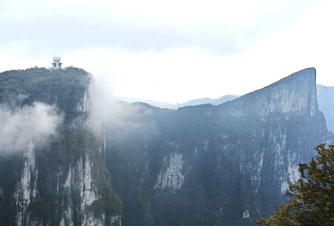 半岛·综合体育入口去张家界旅游六天要找个导游吗？张家界适合情侣六日游玩行程分享(图3)